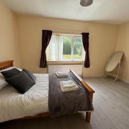 Detached House Enjoying Amazing Views Of Burren Mountain *