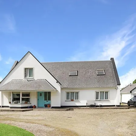 Detached House Enjoying Amazing Views Of Burren Mountain بيت للعطل Tubber