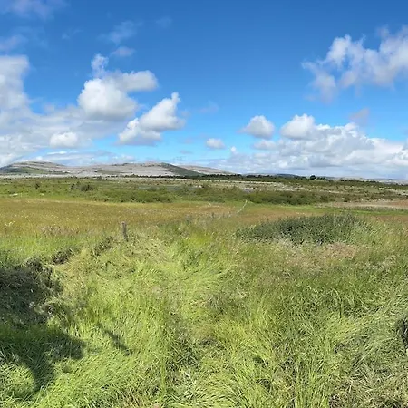 Detached House Enjoying Amazing Views Of Burren Mountain Tatil Evi Tubber