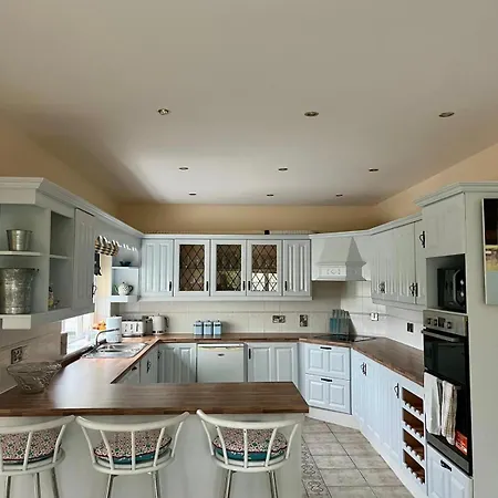 Tatil Evi Detached House Enjoying Amazing Views Of Burren Mountain *