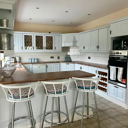 بيت للعطل Detached House Enjoying Amazing Views Of Burren Mountain